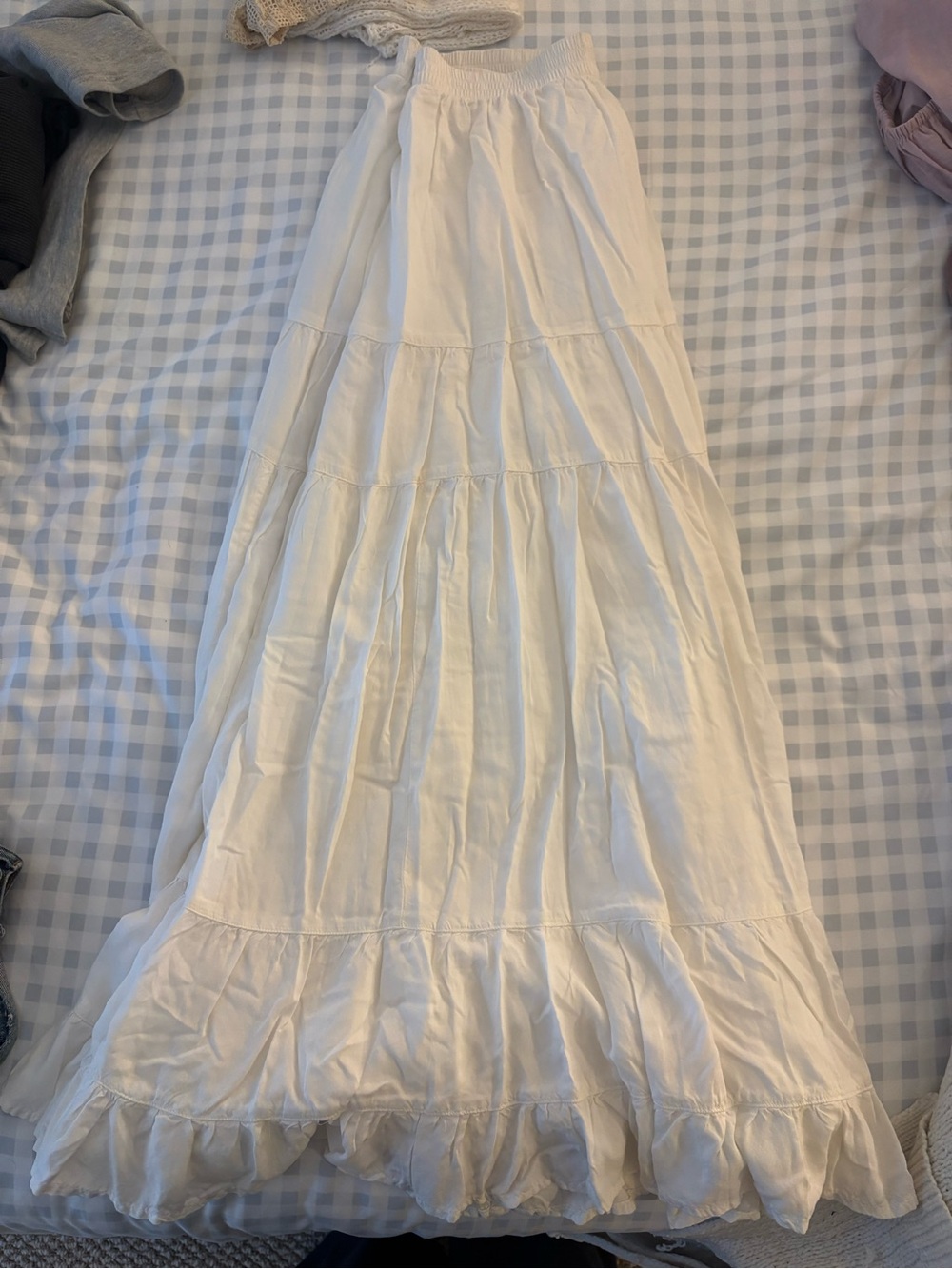 American Eagle Outfitters White Tiered Maxi Skirt - Picture 2 of 4